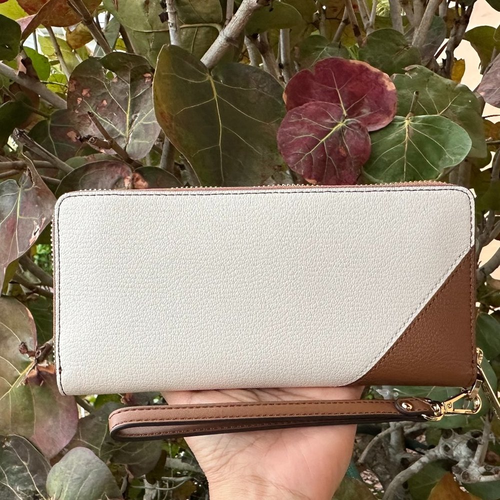 Michael Kors Jet Set Travel Large Continental Wallet Color-Block Brown Multi - Picture 2 of 9